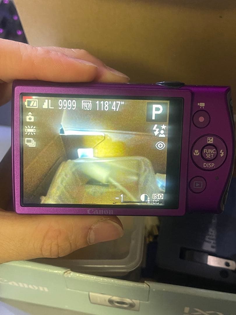 Canon キャノン　カメラ　パープル　ixy 600f