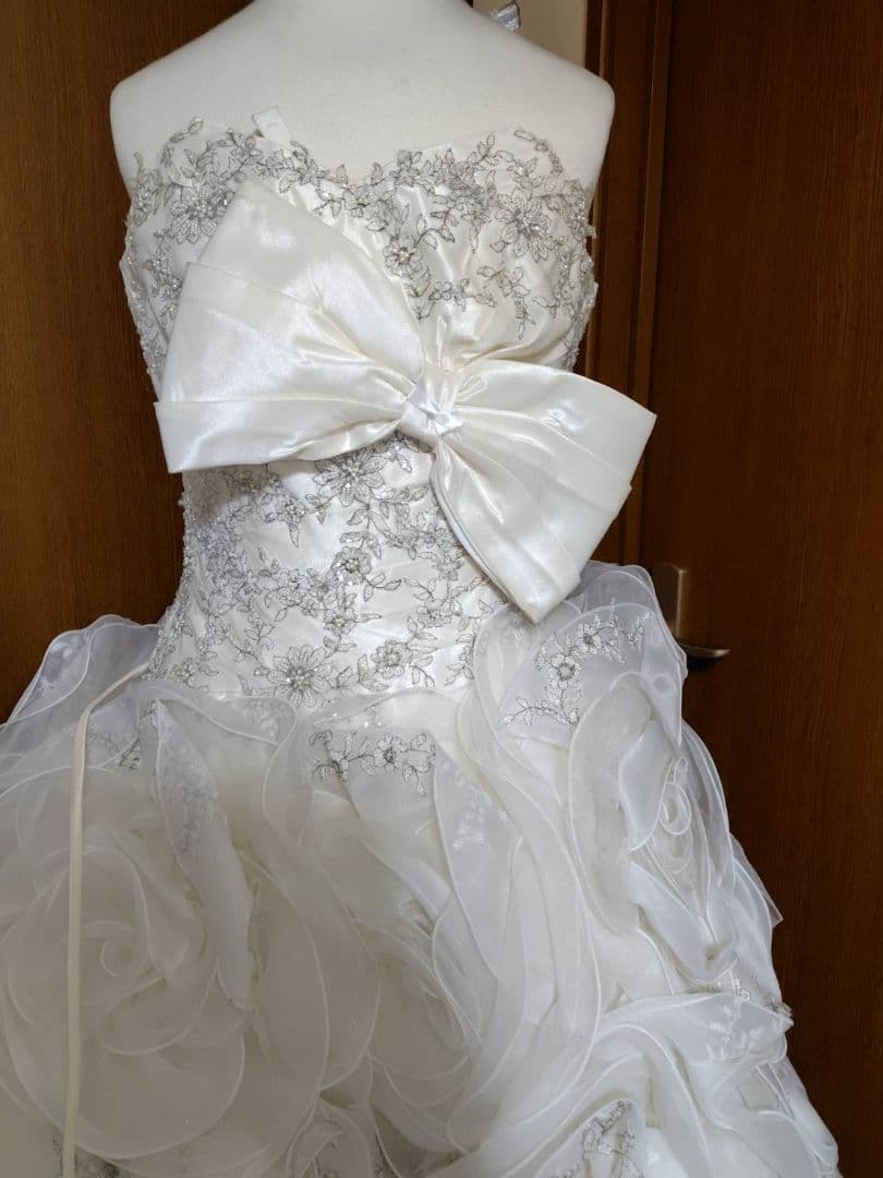 ウノエレトワール神田うのウェディングドレスクラウディアレンタル貸衣装スタジオ