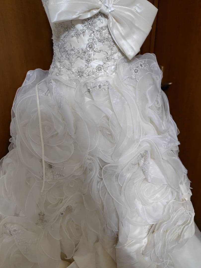 ウノエレトワール神田うのウェディングドレスクラウディアレンタル貸衣装スタジオ