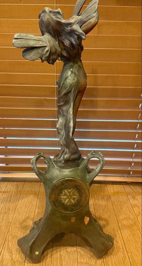 アンティーク　ブロンズ　アールヌーボー　銅像　置き時計