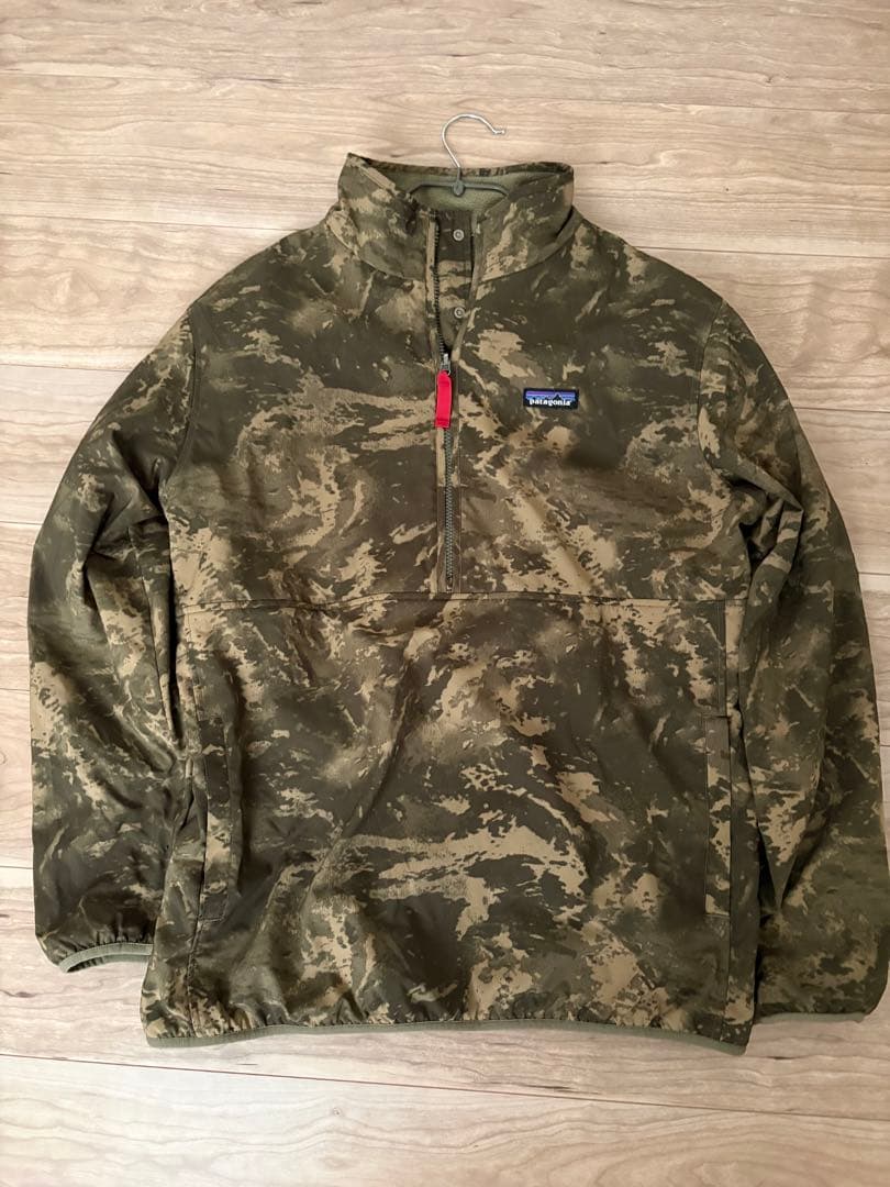 パタゴニア リバーシブルプルオーバー　グリセード　シンチラスナップt Lサイズ