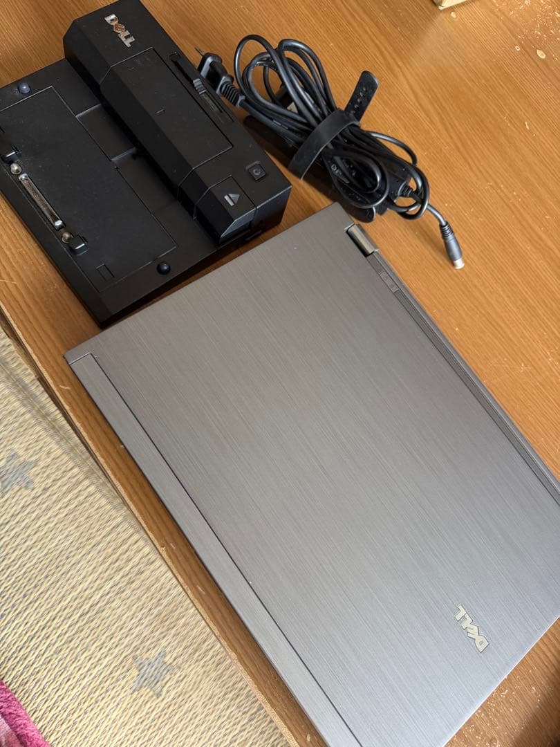 DELL LATITUDE E6410 中古　書き込みOK 電源ケーブル他付属品