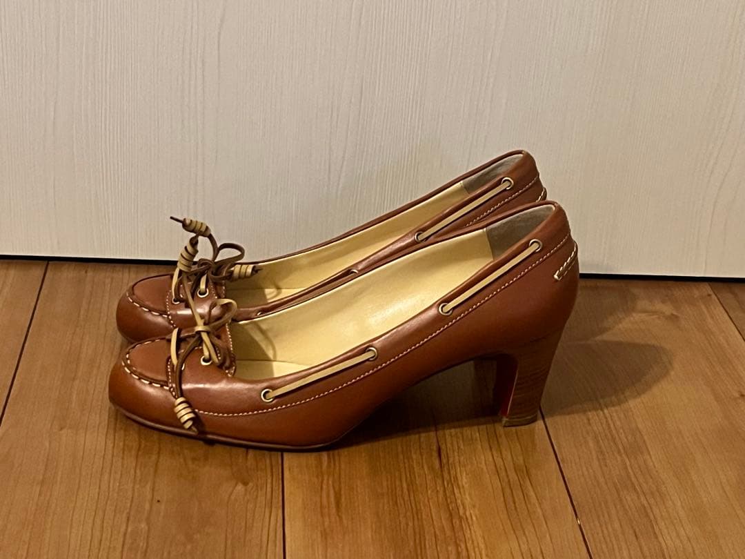 Christian Louboutin ブラウン モカシン／サイズ39