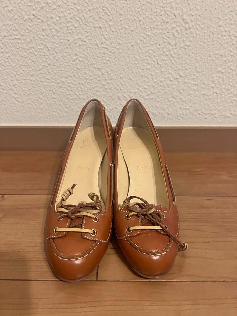 Christian Louboutin ブラウン モカシン／サイズ39