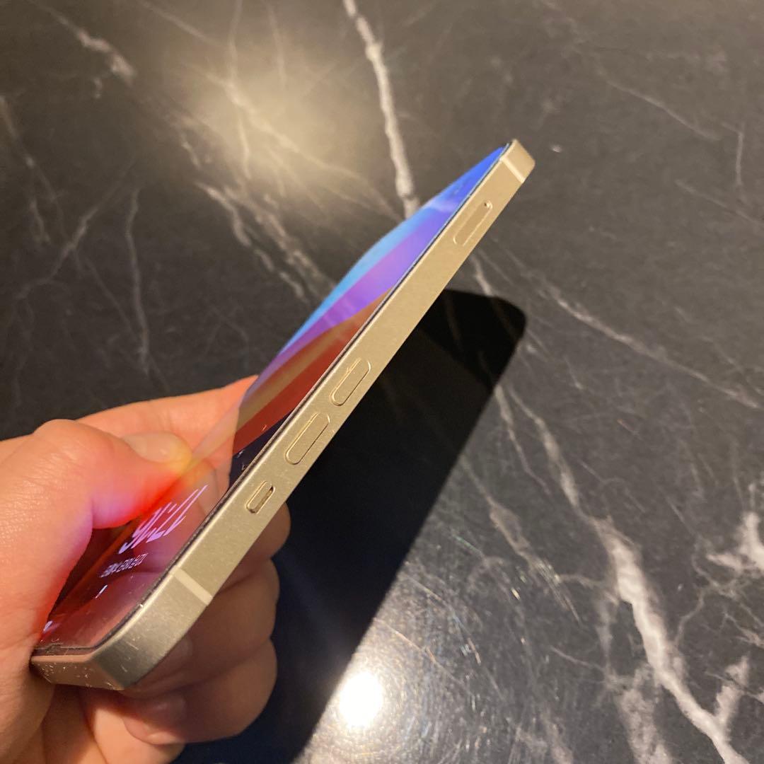 【美品】Apple iPhone 13 128GB 本体 SIMフリー