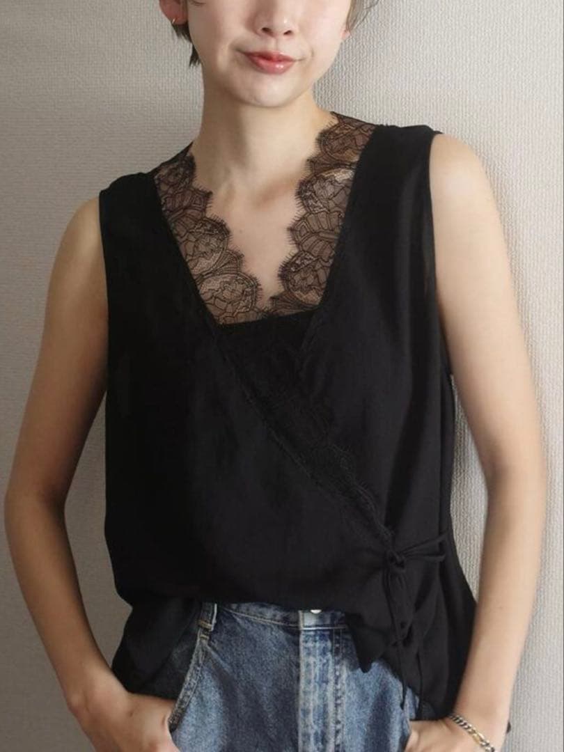 solstiss frenchlace ジレ