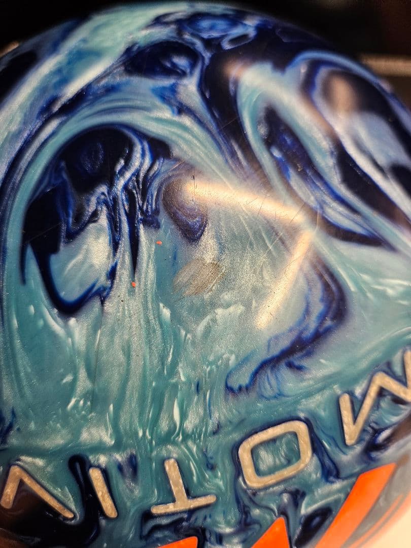 ベノムブルーコーラル 15ポンドボウリングボール