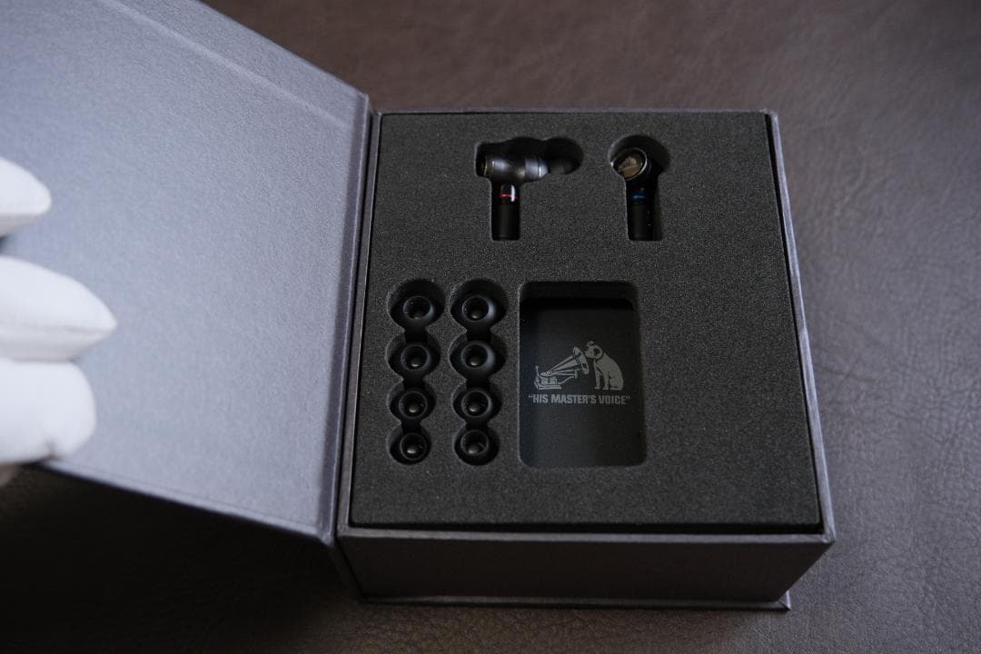 Victor HA-FW1500 WOODシリーズ 密閉型イヤホン ハイレゾ対応