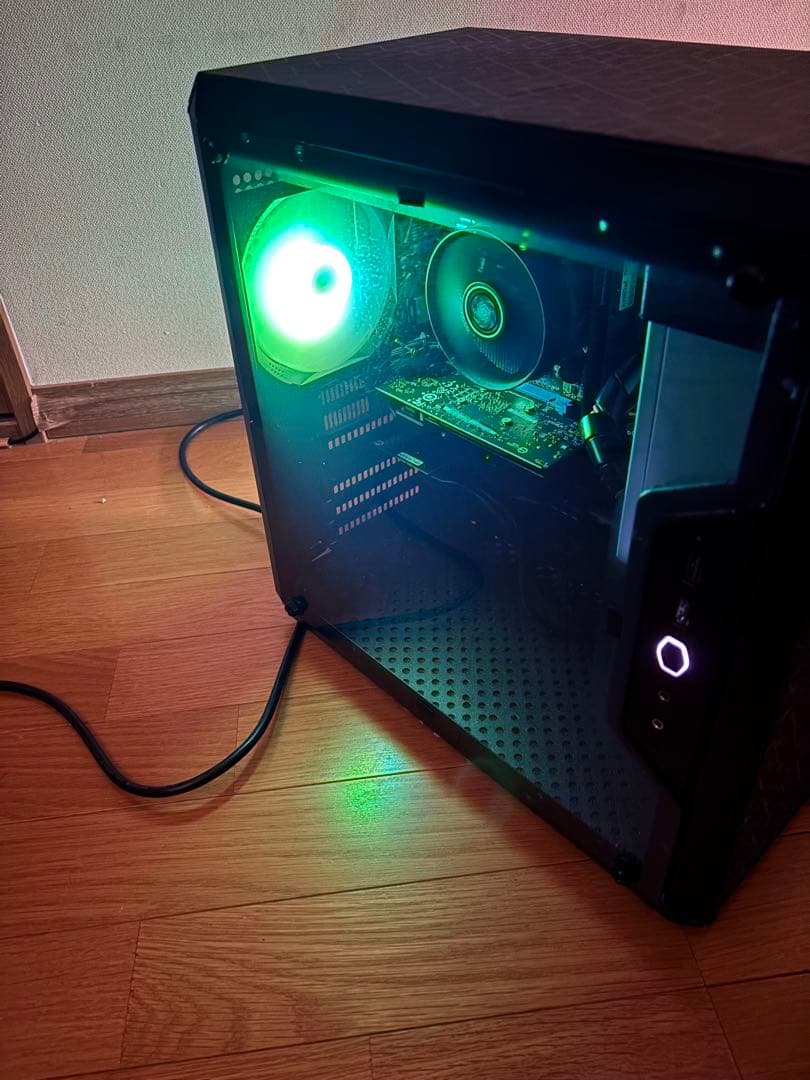 ほんのり光る！自作ライトゲーミングPC！i7 新品SSDで快適！
