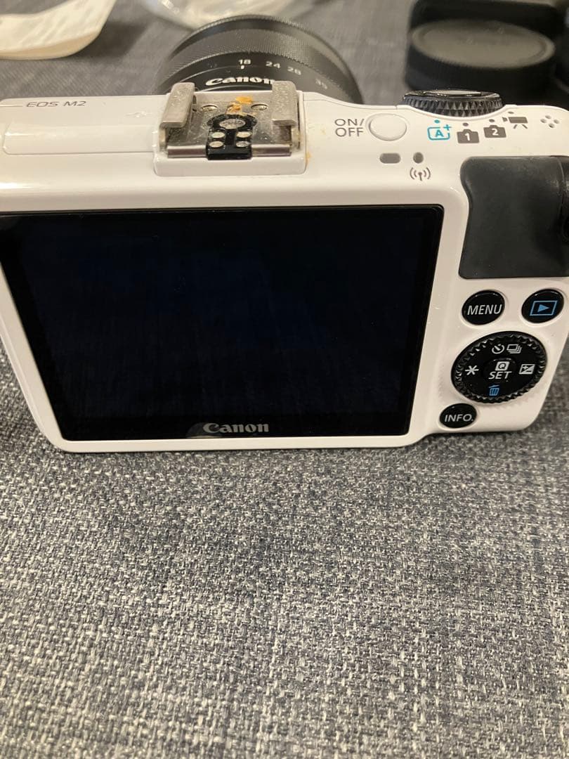 ひ*り様 Canon EOS M2 ダブルレンズキット 箱付き 美品