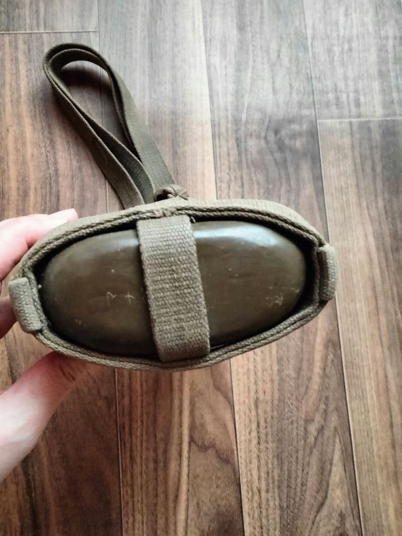 戦時中水筒２点 ＋おまけ本1冊 昭和レトロ 戦争遺品