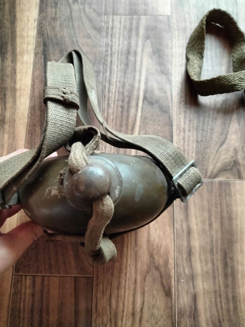 戦時中水筒２点 ＋おまけ本1冊 昭和レトロ 戦争遺品