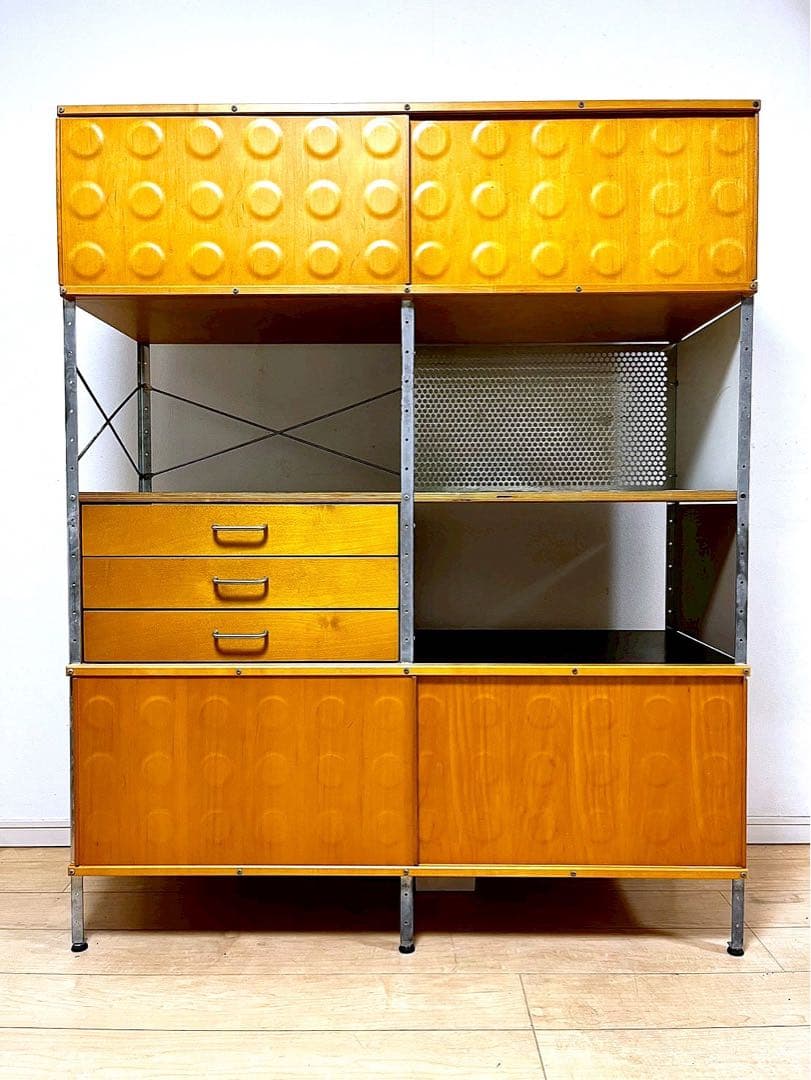 f1_11Herman Millerイームズストレージユニット4段2列