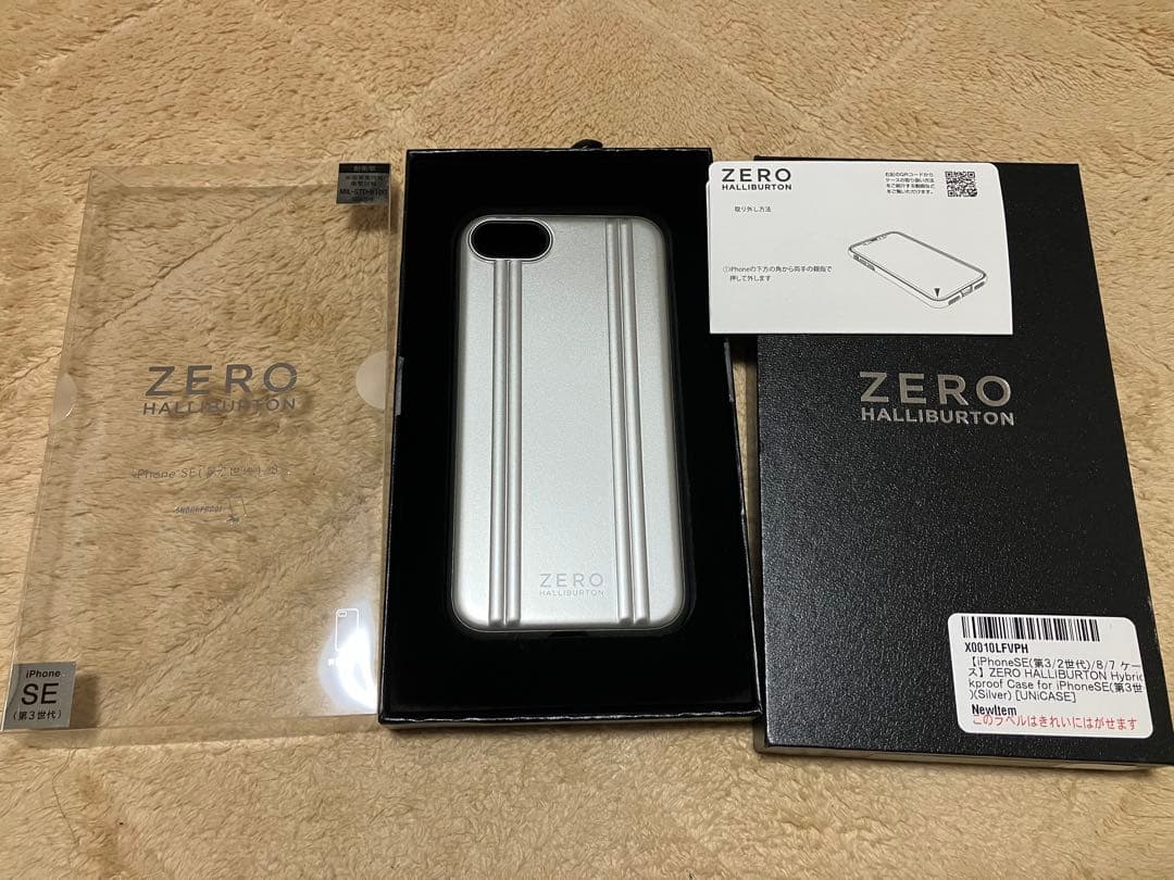 ZERO HALLIBURTON iPhone SE3ケース