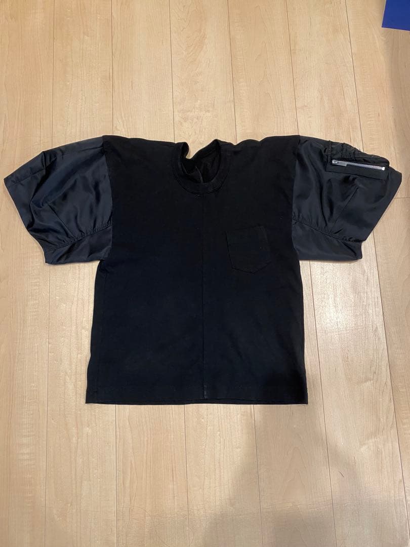 sacai 黒 パフスリーブ Tシャツ