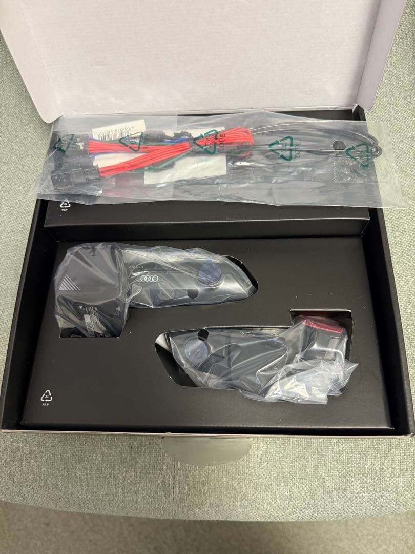 新品•美品　純正Audi UTR ユニバーサルトラフィックレコーダー！