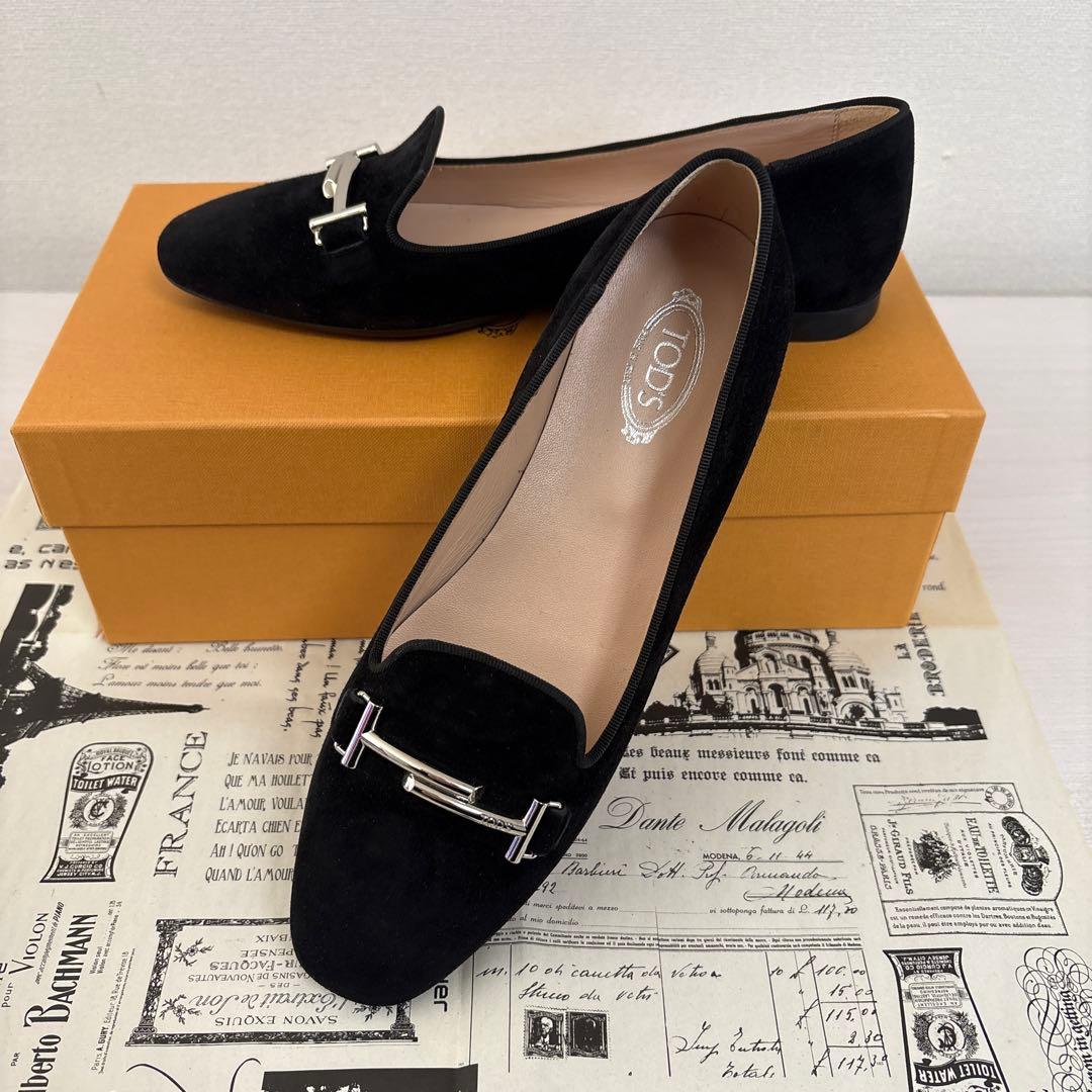 美品TOD'S ブラック スエード ローファー