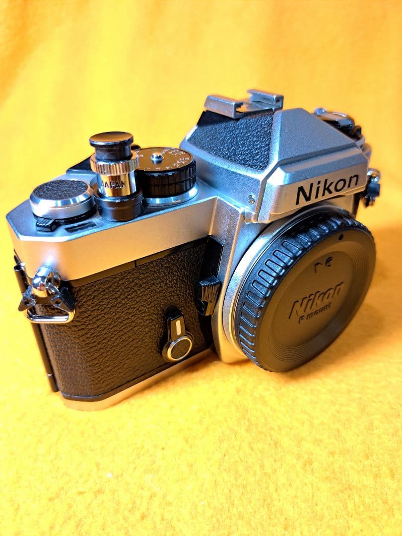 Nikon FE 一眼レフカメラ
