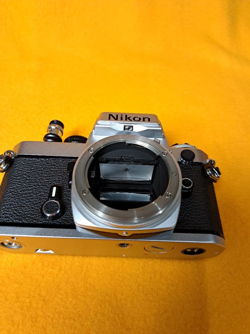 Nikon FE 一眼レフカメラ