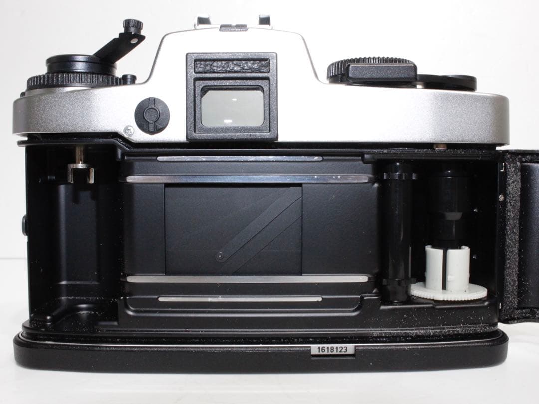 【超極上品】LEICA R4 底カバー付き