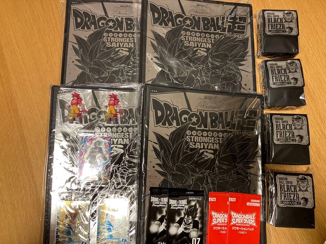 JVC限定　ドラゴンボール超　バインダー　カードケース　2種×4セット