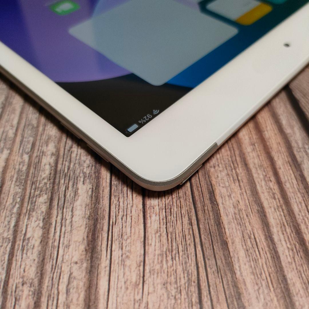 apple iPad 第8世代 32GB シルバー SIMフリー 超美品