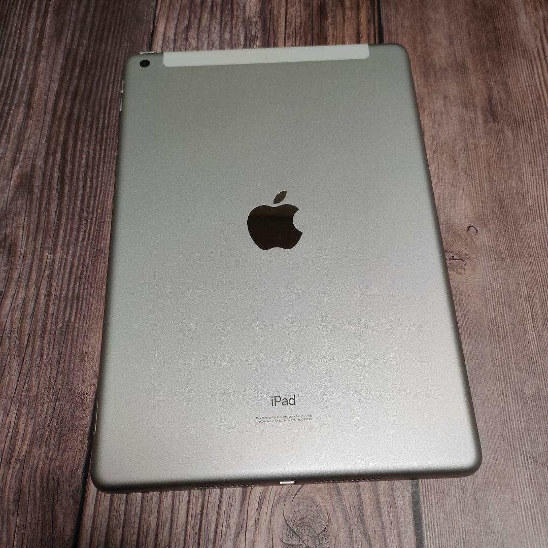 apple iPad 第8世代 32GB シルバー SIMフリー 超美品