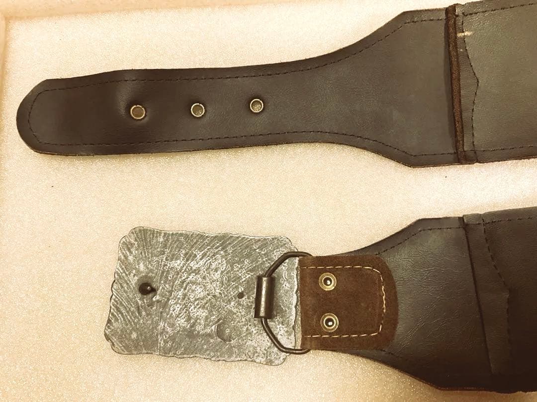 【非売品】Underberg ／ウンダーベルグ レザーガンベルト ディスプレイ用