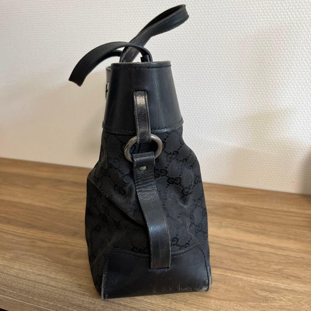 Gucci ブラック ビジネスバッグ 大容量