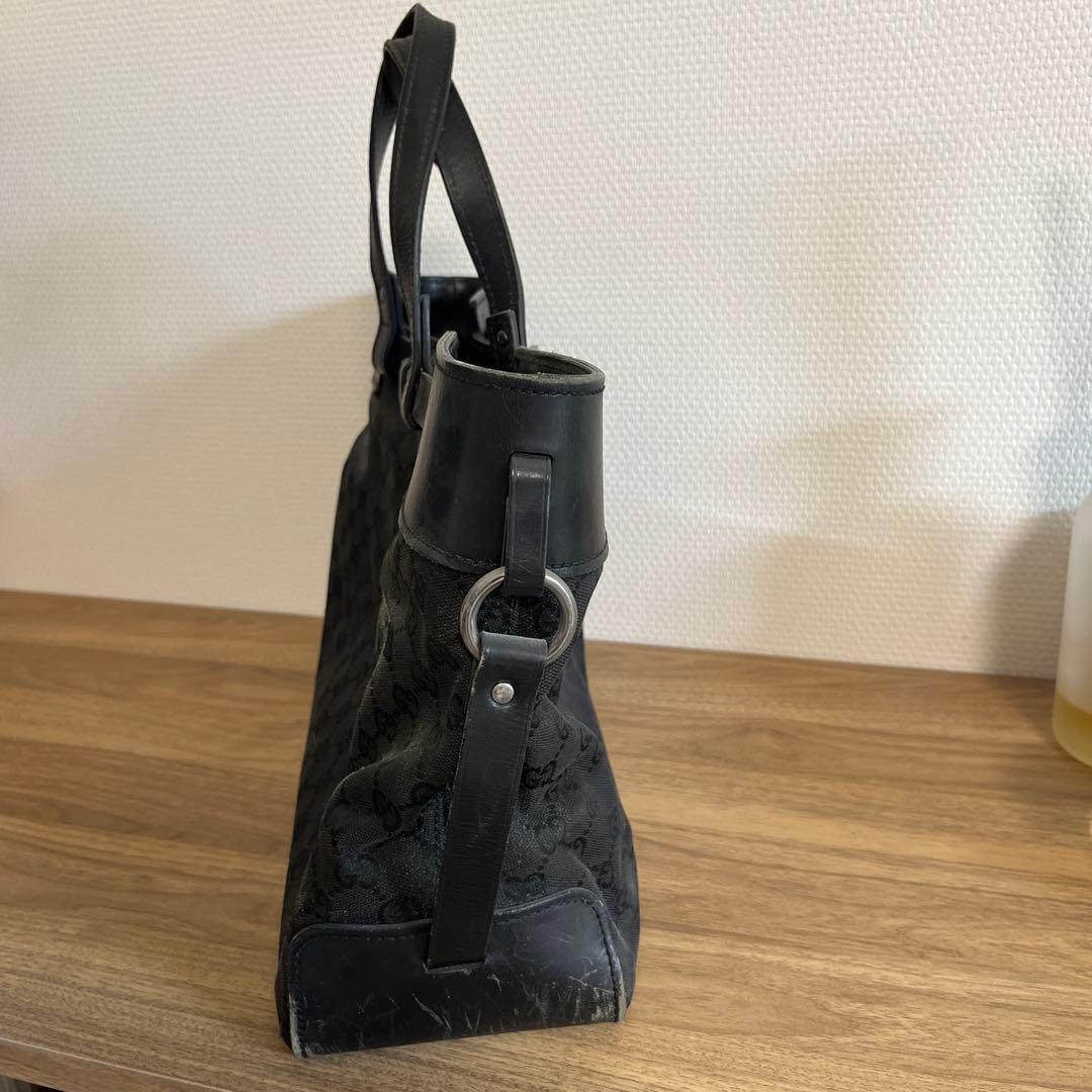 Gucci ブラック ビジネスバッグ 大容量