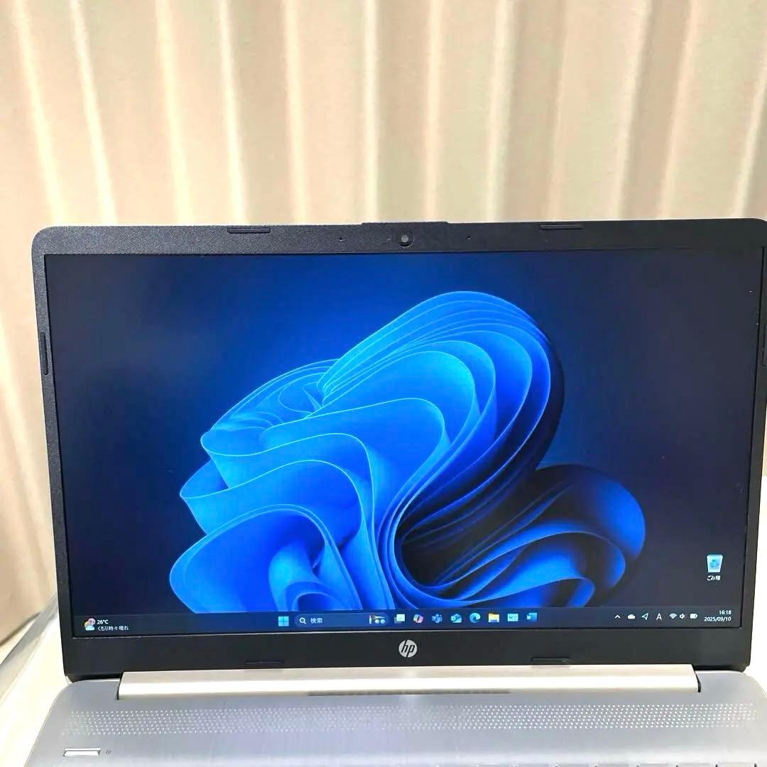 ノートパソコン•HPノートパソコン•HP WindowsノートPC シルバー