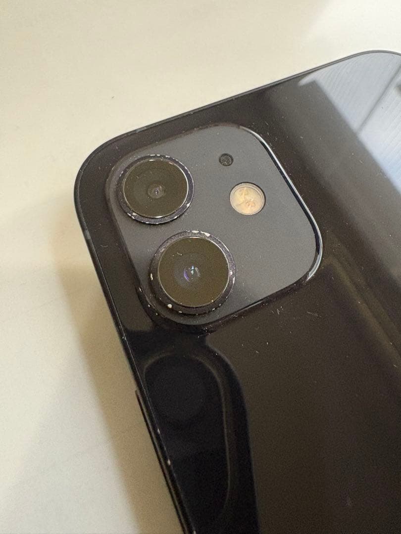 【美品】Apple iPhone 12 128GB ブラック 本体　SIMフリー