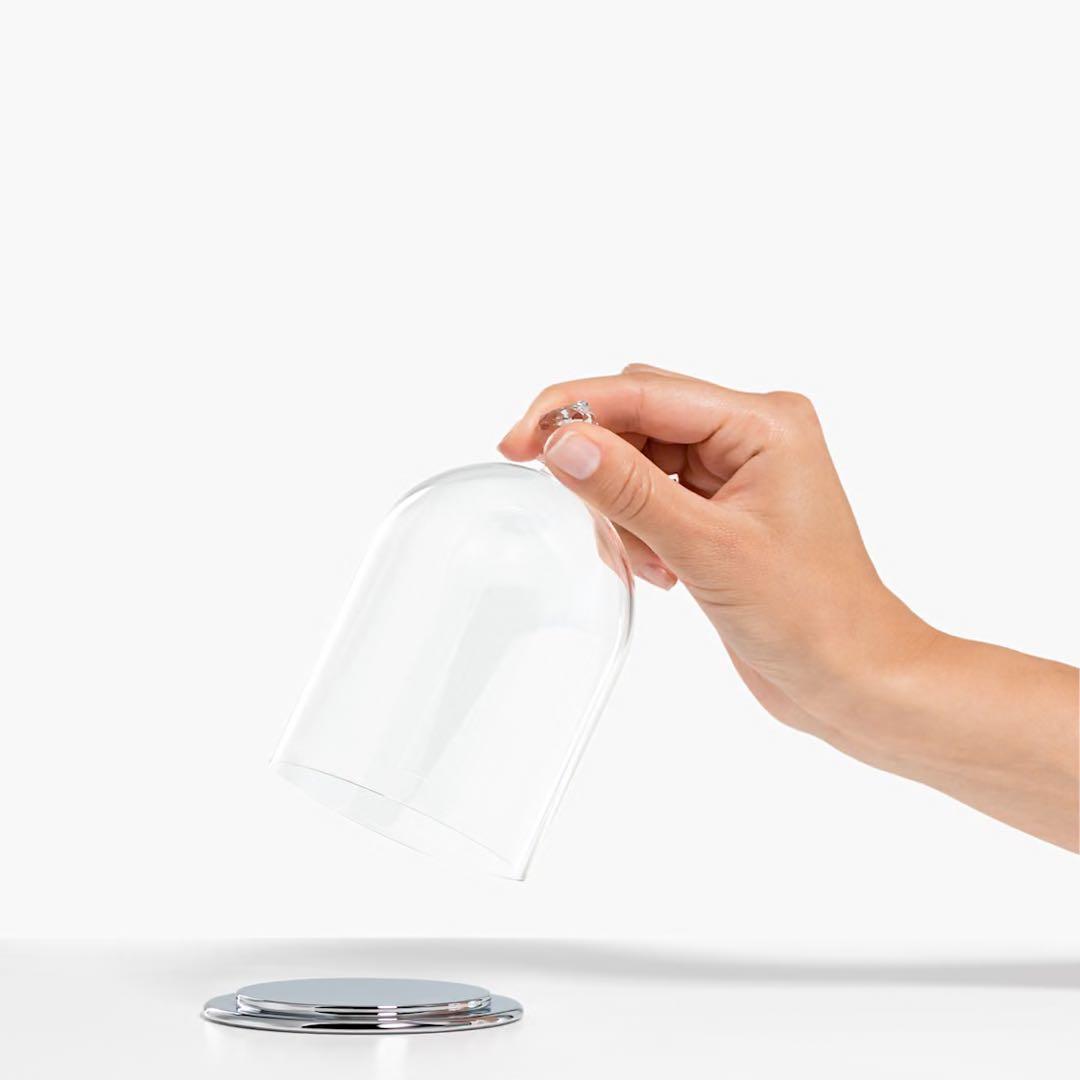 スワロフスキー　ガラスディスプレイ