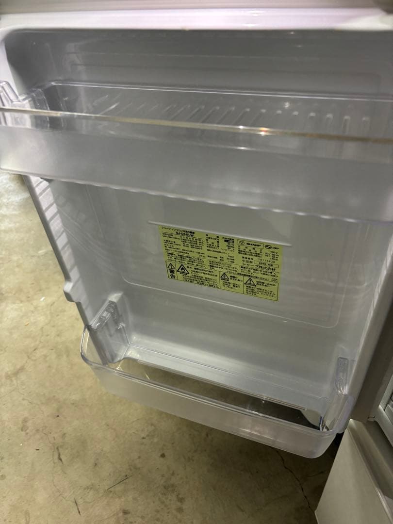 冷蔵庫　シャープ　2020年　SJ-GD14F-WＴ