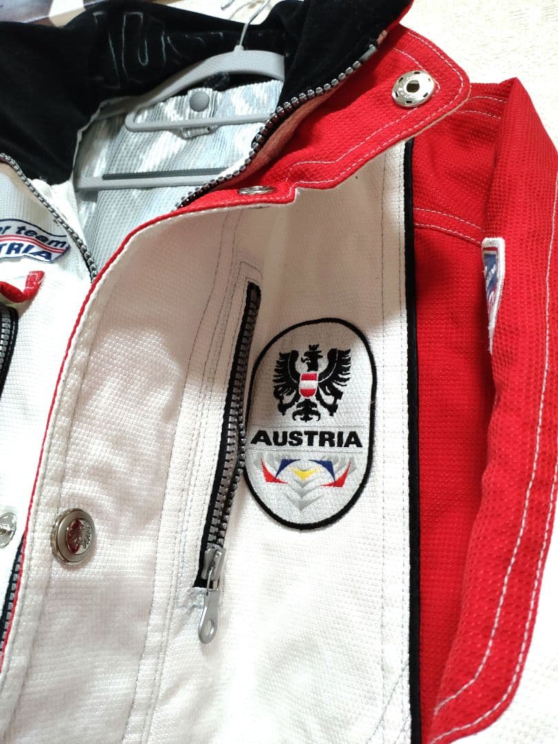 asics Power Austria スキーウェア 赤/白 フード付き