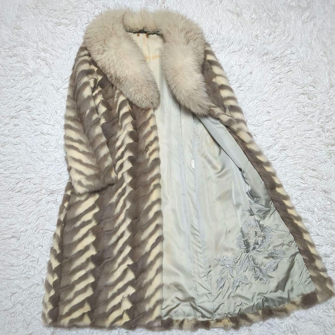 【最高デザイン】フォックスファー　マキシ丈　毛皮　女優襟　コート