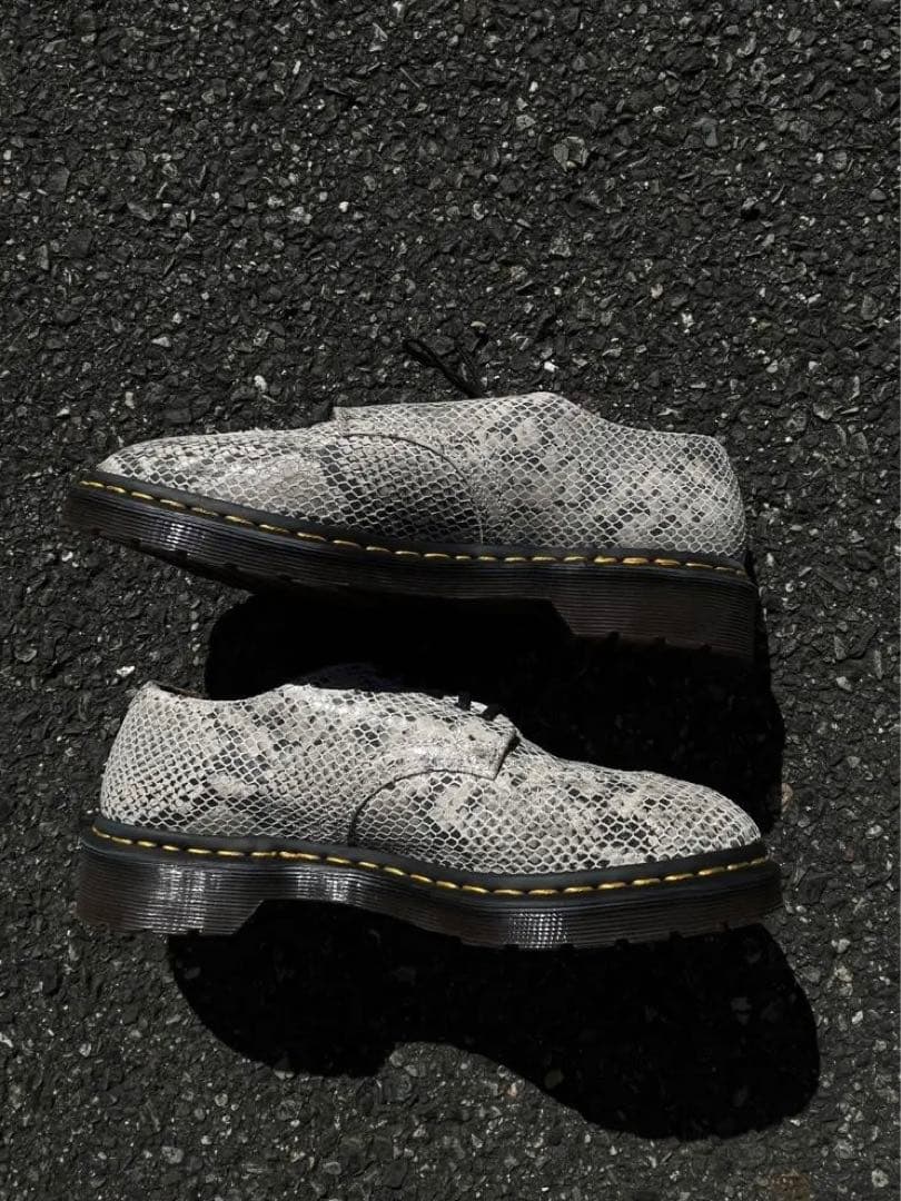 ク*ฅ様 Dr.Martens パイソン柄レザーシューズ