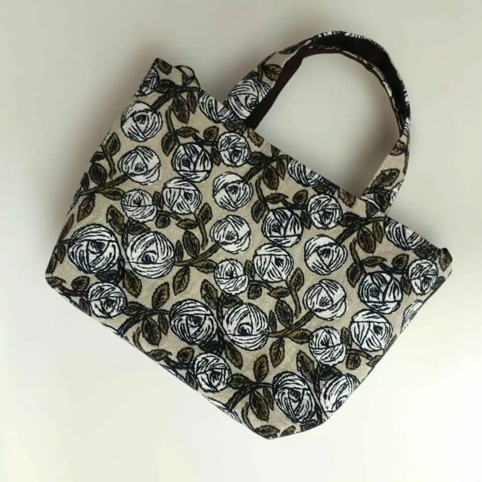 ミナペルホネン　 rosy beige マチが大きめトートバッグ