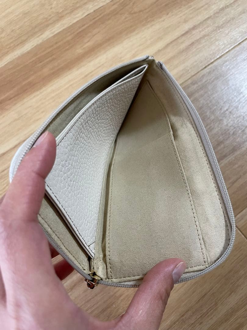 ATAO スリモ ケリー アイビスホワイト 長財布 ファスナー付き