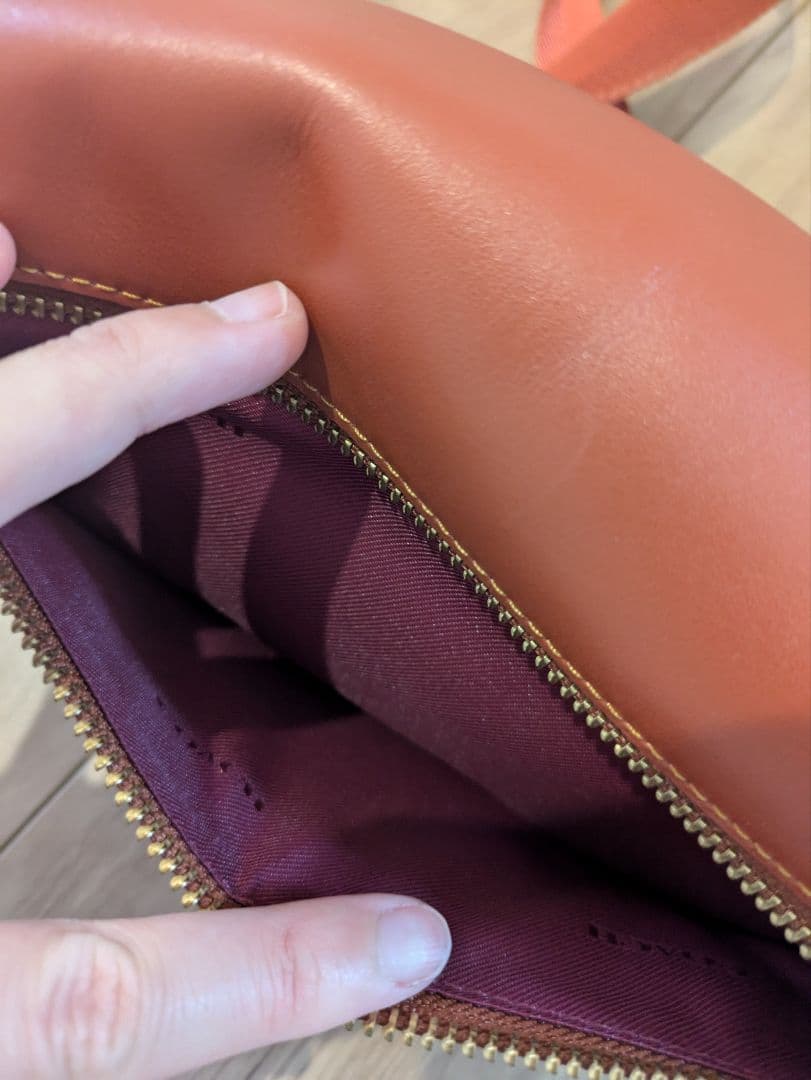 COACH ボディバッグ ベージュ/レッド