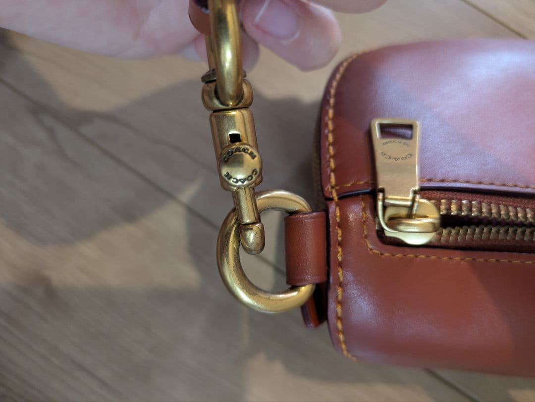 COACH ボディバッグ ベージュ/レッド