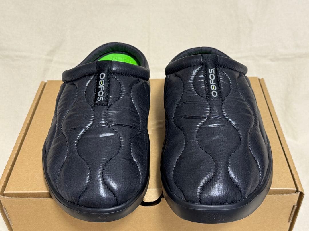 US9 ウーフォス OOcoozie Thermo Mule 黒 oofos