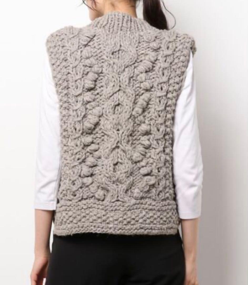 TSUHARU ケーブル編み ニットベスト