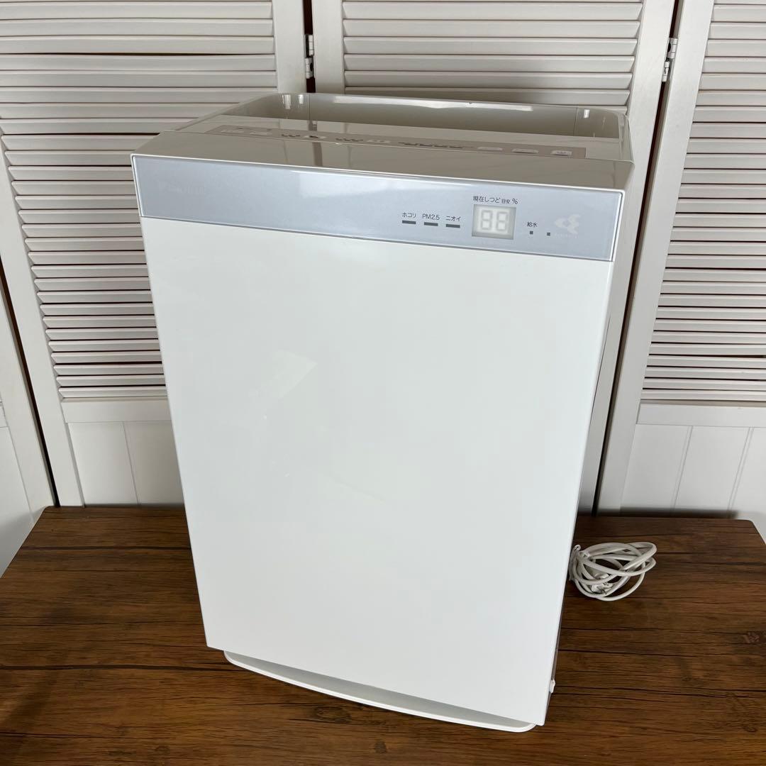 【匿名発送】DAIKINホワイト 空気清浄機 デジタル表示