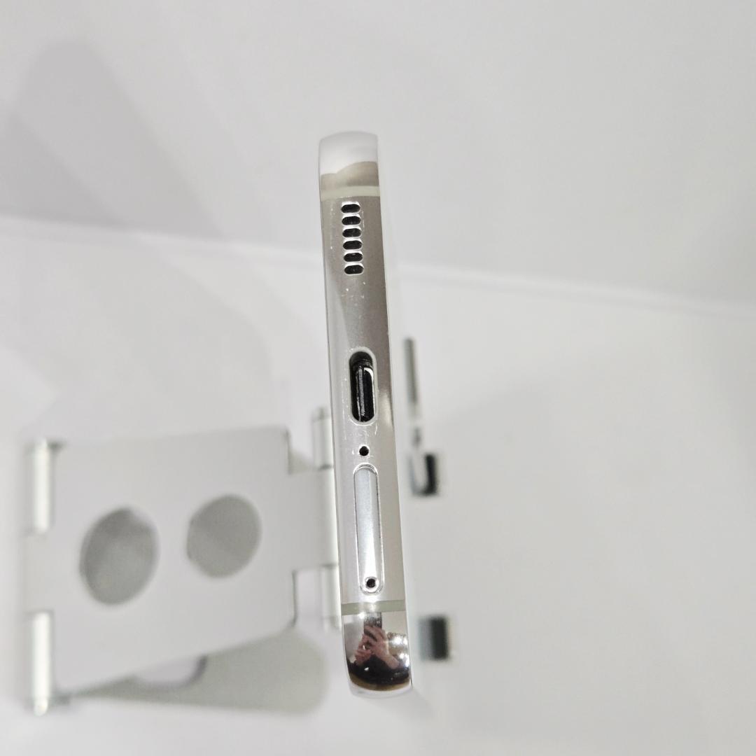 06 GalaxyS22 ホワイト SIMフリー 極美品