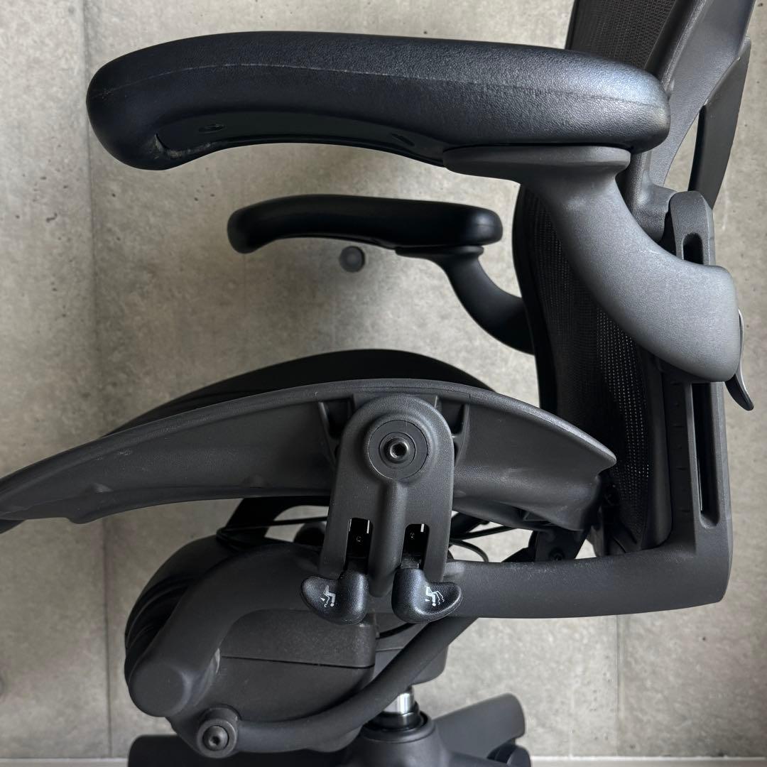 ハーマンミラー アーロンチェア クラシック Bサイズ