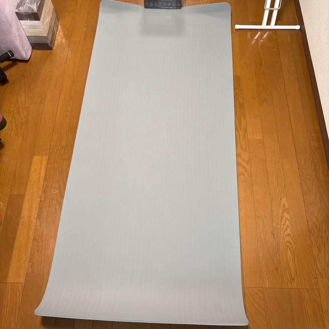 ［makuake］SALTY & SWEATY 大型ヨガマット 79.5×181