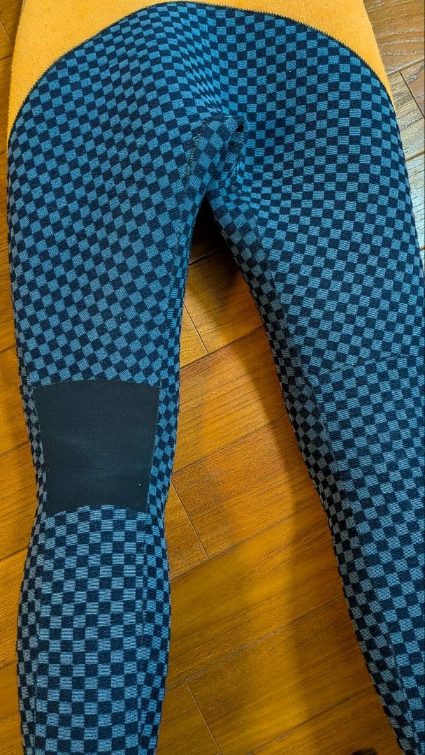 期間限定！状態良★3ミリ裏起毛セミドライ　レディースML