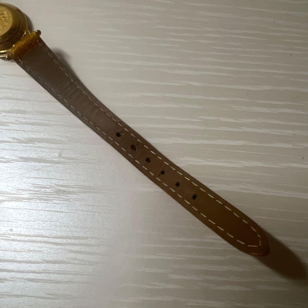 GUCCI パール調文字盤 時計