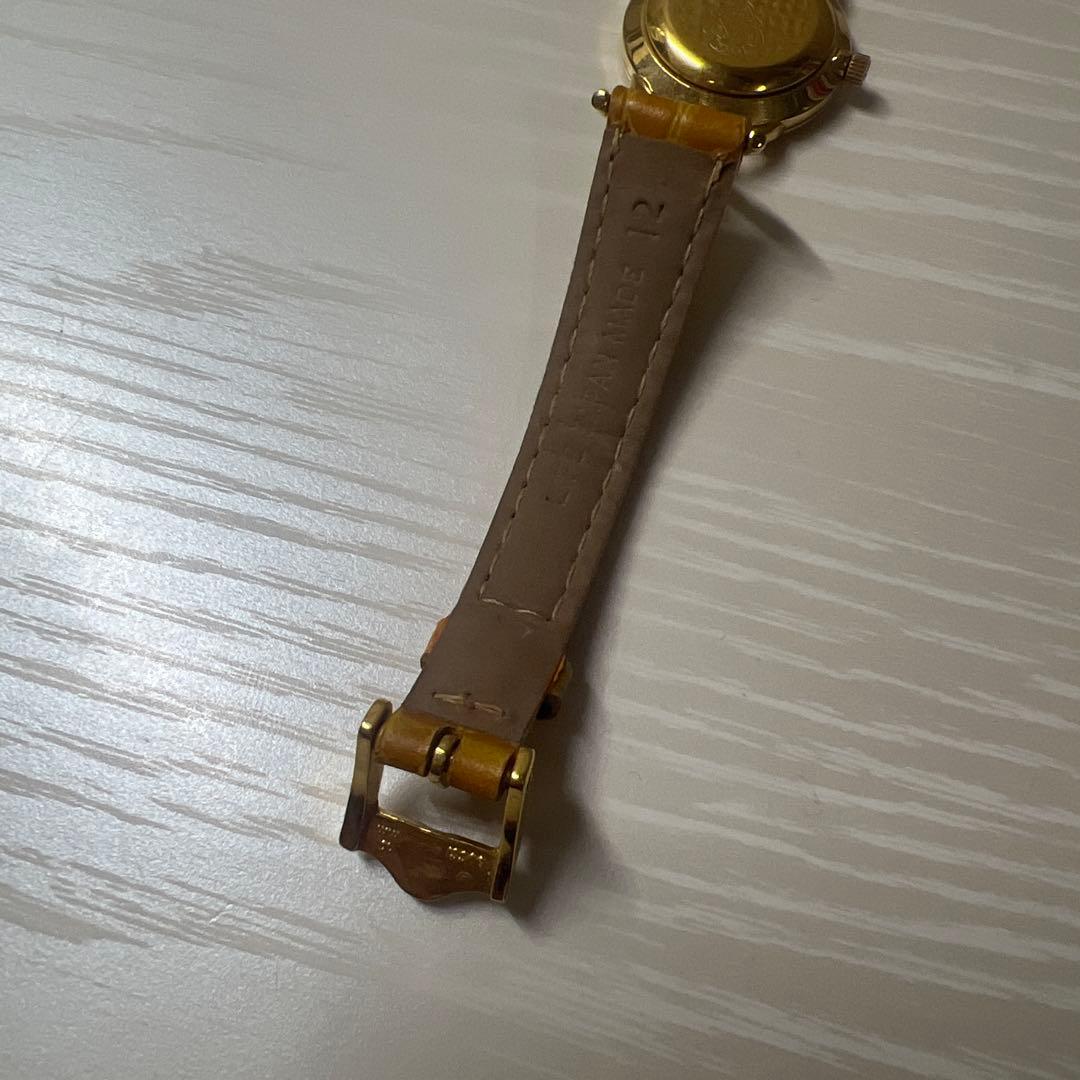 GUCCI パール調文字盤 時計